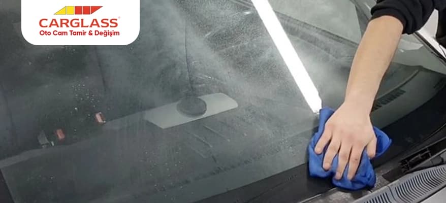 Oto Camınızı Hasarlardan Korumak İçin 5 Pratik İpucu